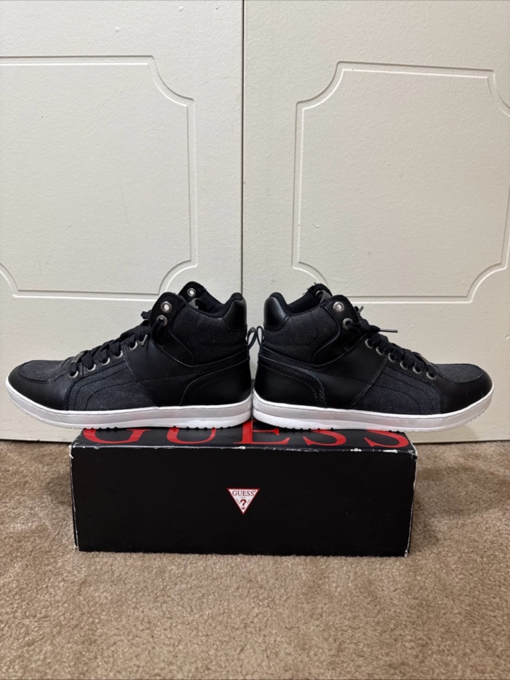 GUESS Men's Black Multi Leather GM Trippy Sneakers - Picture 3 of 6